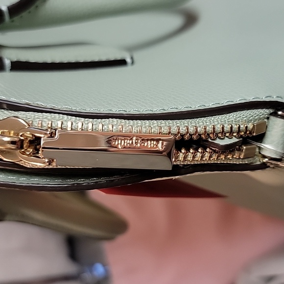 NWT Kate Spade Sylvia Large Dome Satchel in a light pistachio green - Picture 11 of 12